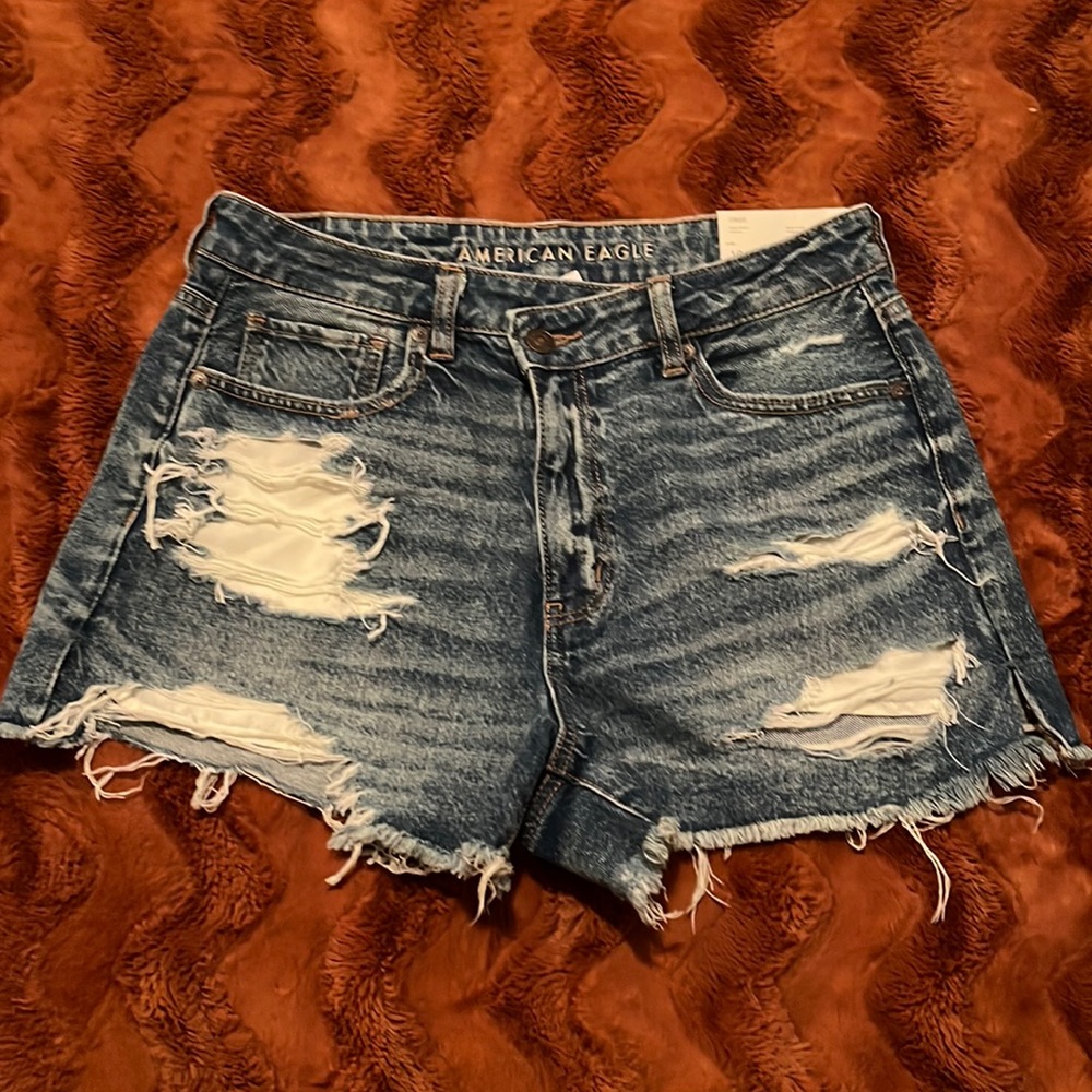 American Eagle  Super High Rise Mom Shorts